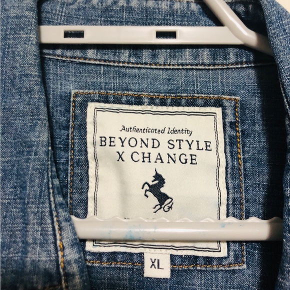 Blue Shirts - Picture 3 of 3